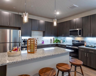 30020 Creekside Terrace Drive - Photo Thumbnail 4