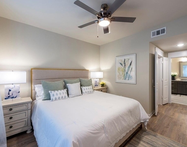 30020 Creekside Terrace Drive - Photo Thumbnail 11