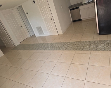 2206 Avenue M - Photo Thumbnail 4