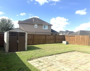 2231 Tandy Park Way - Photo Thumbnail 25