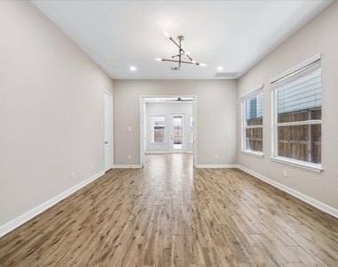 5631 Kiam Street - Photo Thumbnail 2
