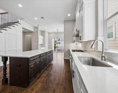 5631 Kiam Street - Photo Thumbnail 7