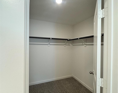 3522 Goldfinch Woods Drive - Photo Thumbnail 7