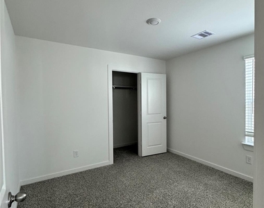 3522 Goldfinch Woods Drive - Photo Thumbnail 11