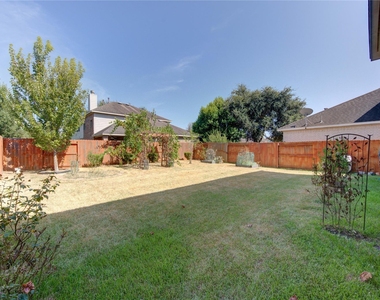 6315 Linfield Bluff Lane - Photo Thumbnail 48