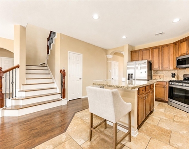6315 Linfield Bluff Lane - Photo Thumbnail 24