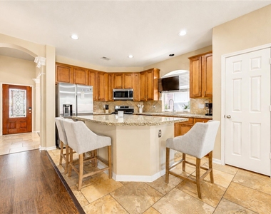 6315 Linfield Bluff Lane - Photo Thumbnail 25