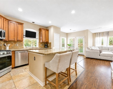 6315 Linfield Bluff Lane - Photo Thumbnail 27