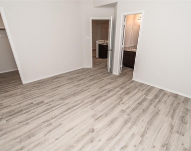 24414 Borelli Drive - Photo Thumbnail 6