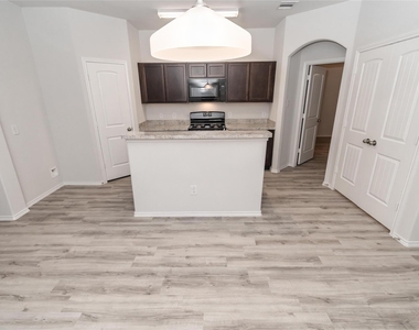 24414 Borelli Drive - Photo Thumbnail 3
