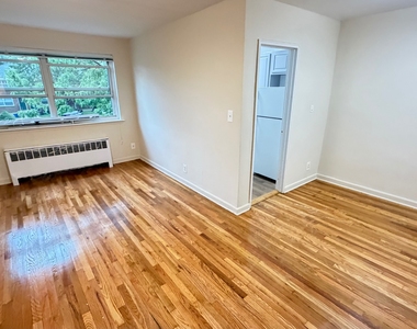 154-48 71st Avenue - Photo Thumbnail 8