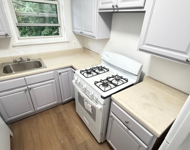 154-48 71st Avenue - Photo Thumbnail 3