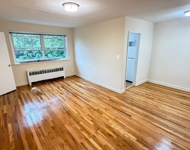 154-48 71st Avenue - Photo Thumbnail 5