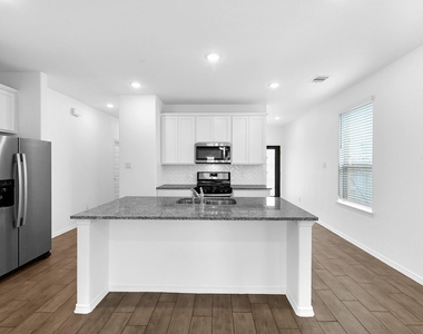 5735 Tabula Rasa Drive - Photo Thumbnail 7