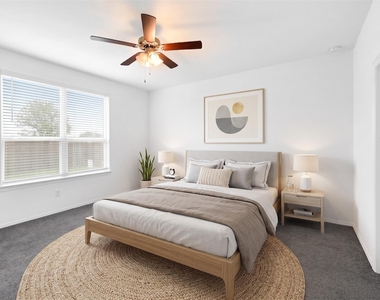 5735 Tabula Rasa Drive - Photo Thumbnail 4