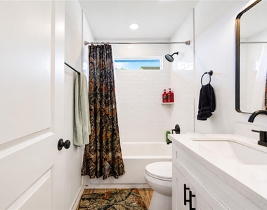 7610 Avenue G - Photo Thumbnail 30