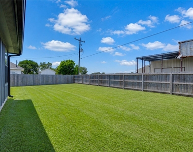 7610 Avenue G - Photo Thumbnail 39