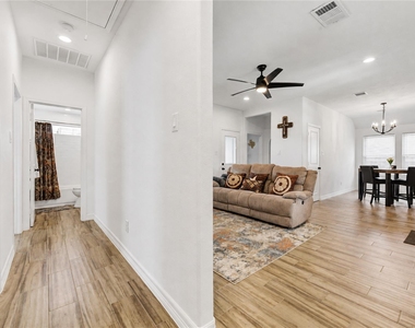 7610 Avenue G - Photo Thumbnail 7