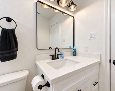 7610 Avenue G - Photo Thumbnail 31