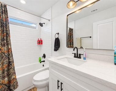 7610 Avenue G - Photo Thumbnail 29