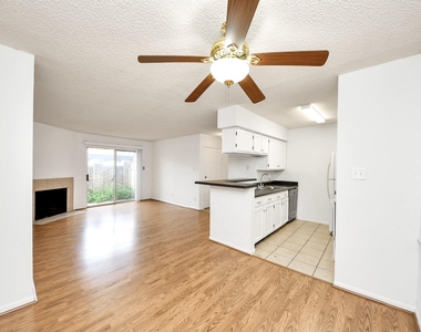 2120 El Paseo Street - Photo Thumbnail 20