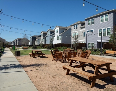 10920 Keaton Landing Drive - Photo Thumbnail 13