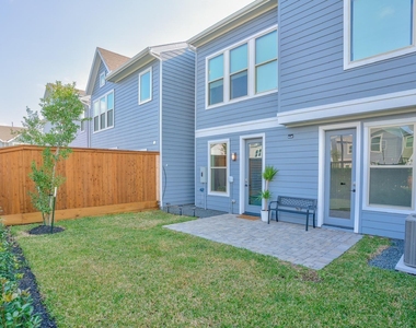 10920 Keaton Landing Drive - Photo Thumbnail 9