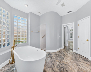 975 Wildwood Drive - Photo Thumbnail 21
