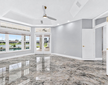 975 Wildwood Drive - Photo Thumbnail 18