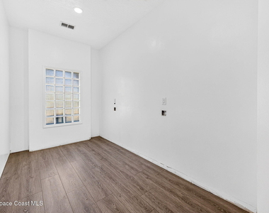 975 Wildwood Drive - Photo Thumbnail 25