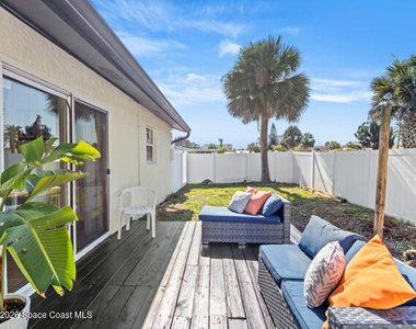 121 Franklyn Ave Avenue - Photo Thumbnail 10