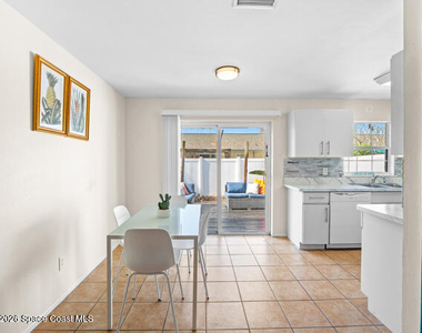 121 Franklyn Ave Avenue - Photo Thumbnail 6