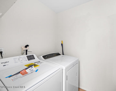121 Franklyn Ave Avenue - Photo Thumbnail 12