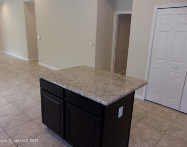 3935 Harvest Circle - Photo Thumbnail 15
