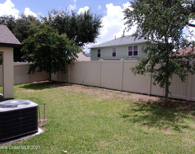 3935 Harvest Circle - Photo Thumbnail 2