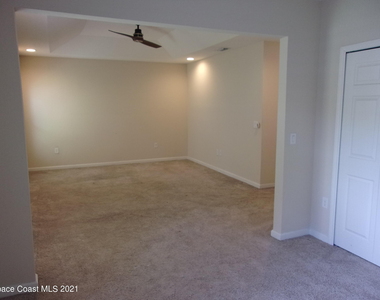 3935 Harvest Circle - Photo Thumbnail 22