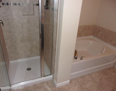 3935 Harvest Circle - Photo Thumbnail 18