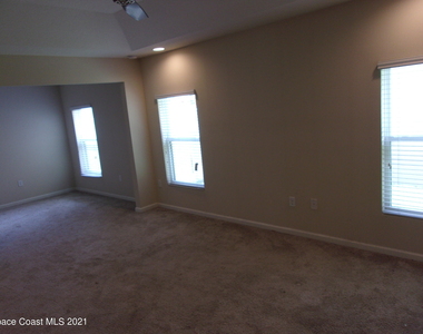 3935 Harvest Circle - Photo Thumbnail 21