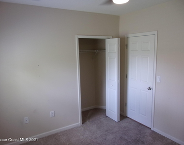 3935 Harvest Circle - Photo Thumbnail 28