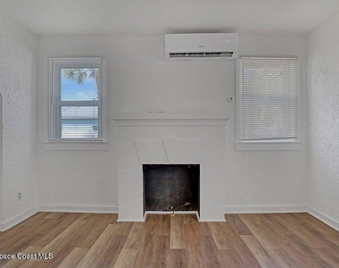 658 Young Street - Photo Thumbnail 10