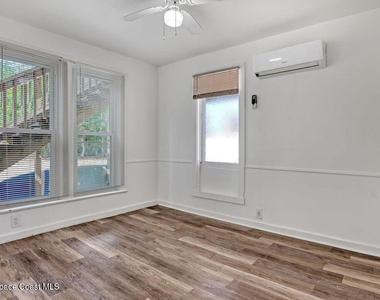 658 Young Street - Photo Thumbnail 20