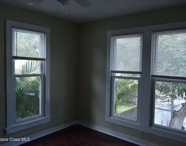 658 Young Street - Photo Thumbnail 13