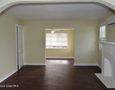 658 Young Street - Photo Thumbnail 2