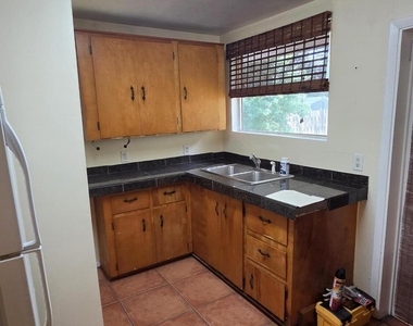 2101 Hallwood Place - Photo Thumbnail 7