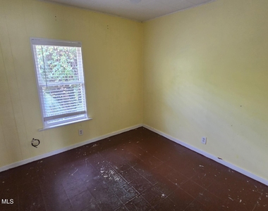 2101 Hallwood Place - Photo Thumbnail 12