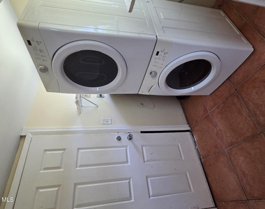 2101 Hallwood Place - Photo Thumbnail 14