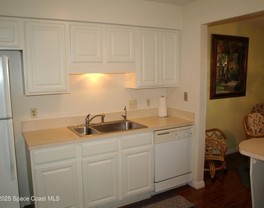 9015 Manchester Lane - Photo Thumbnail 10