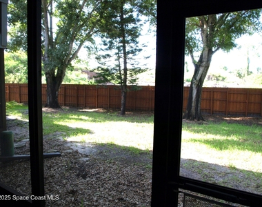 9015 Manchester Lane - Photo Thumbnail 7