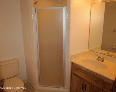 9015 Manchester Lane - Photo Thumbnail 16