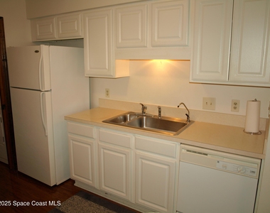 9015 Manchester Lane - Photo Thumbnail 9